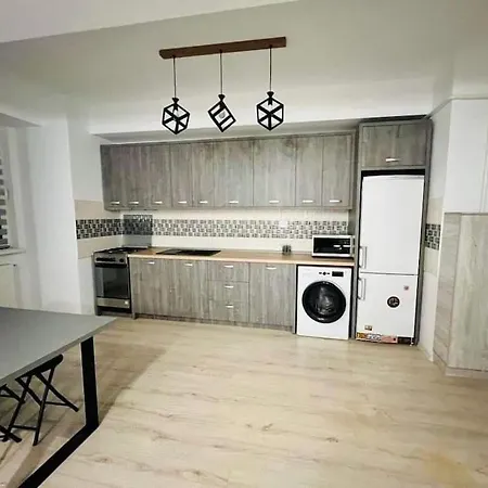 Apartament Cu 3 Super Spatios *